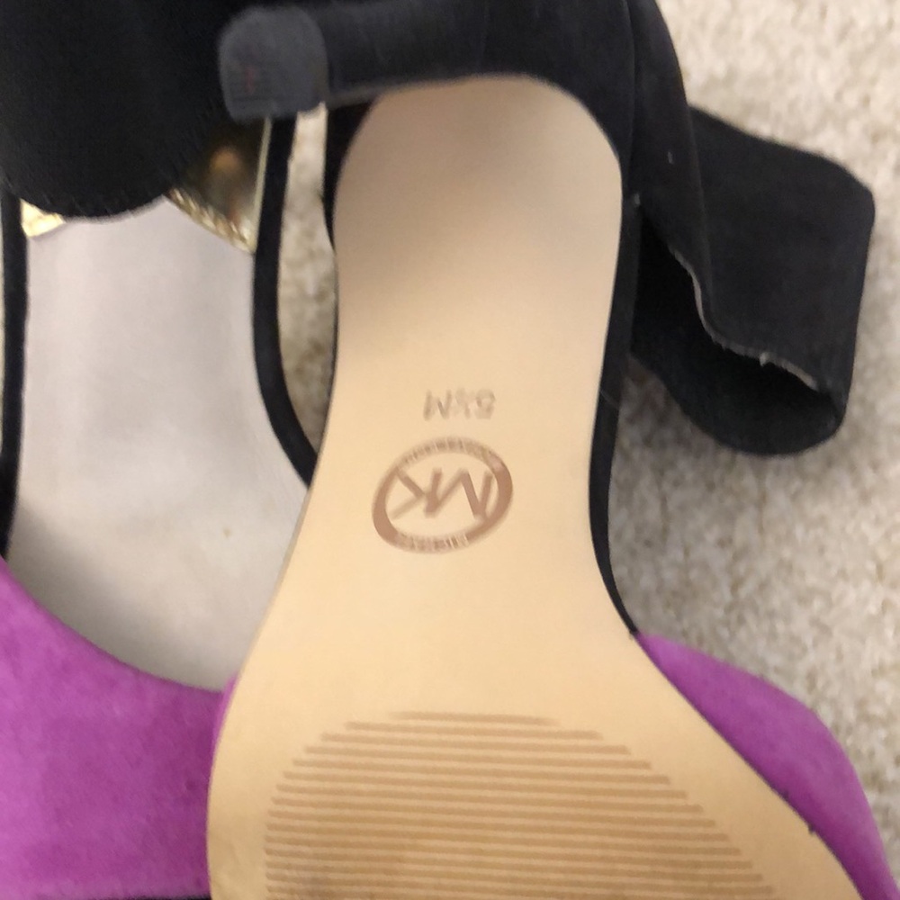 MKMichael Kors Boutique Stiletto Booties BlackW/ Fuchsia Suede Like New Size5.5 - Picture 4 of 7